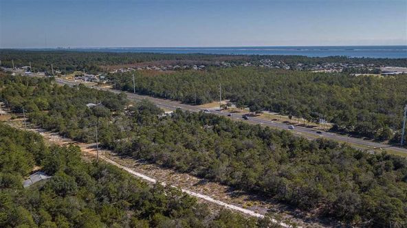 5022 Gulf Breeze Parkway, Gulf Breeze, FL 32563